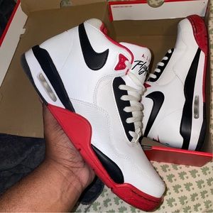 Nike Flight Legacy red size 11.5 replacement box Very clean